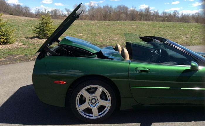 Corvettes on Craigslist: 1998 Fairway Green C5 Convertible with a Power Hard Top