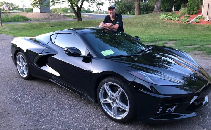 Corvettes on Craiglist: 2020 2LT Corvette Stingray in Black