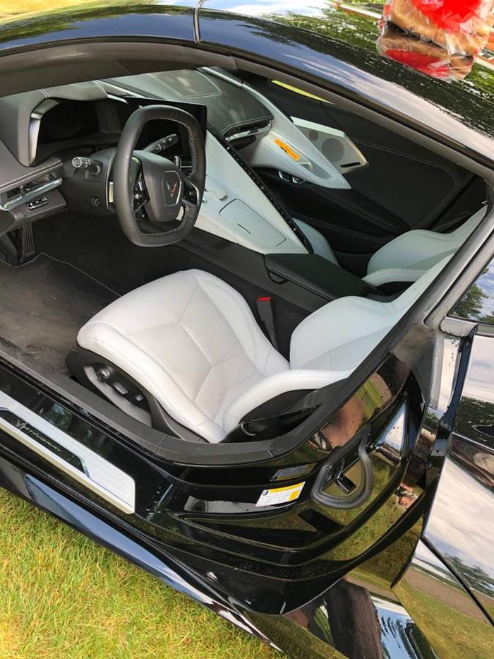 Corvettes on Craiglist: 2020 2LT Corvette Stingray in Black