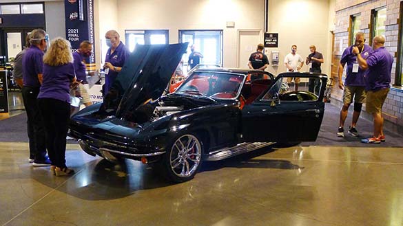 
Bloomington Gold Judges Restomod Corvettes