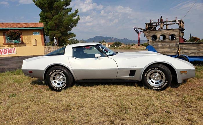 Corvettes on Craigslist: 'Mint Condition' Two-Tone 1982 Corvette with 17K Miles