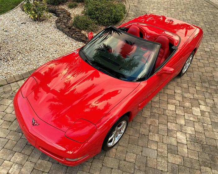 Corvettes on Craigslist: 2000 Corvette Convertible with 5589 Original Miles