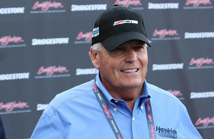 Chevy Dealer Rick Hendrick Says Most Car Shoppers Prefer In-Person to Online Buying