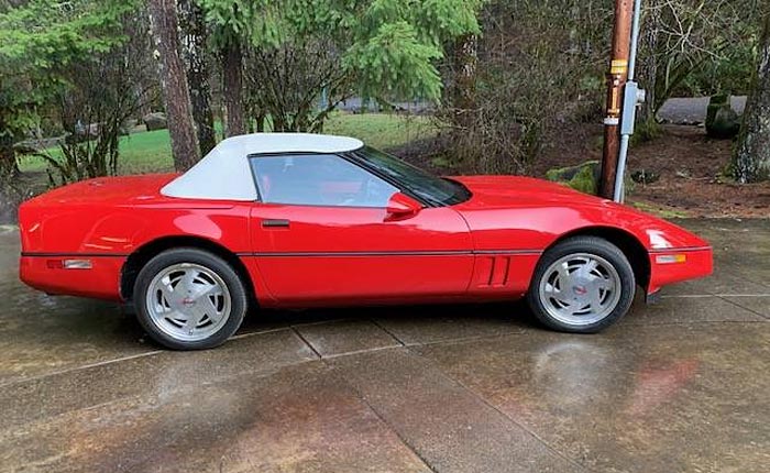 Corvettes on Craigslist: 1989 Corvette Convertible with 2,947 Original Miles
