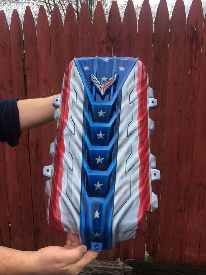 [PICS] Owner Gives His 2020 Corvette's Engine Cover a Patriotic Makeover