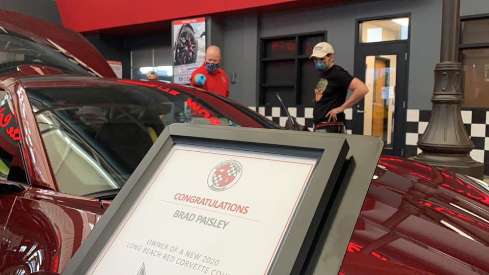[PICS] Country Music Superstar Brad Paisley Takes Delivery of a 2020 C8 Corvette at the Corvette Museum