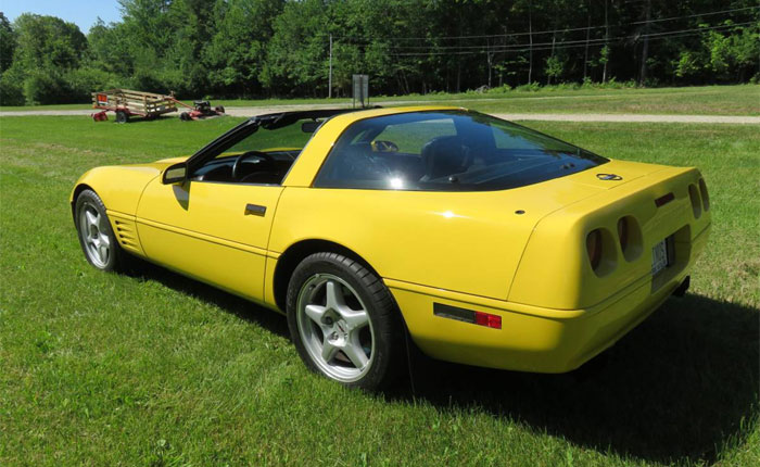 Corvettes on Craigslist: 1992 Corvette in Rare Yellow
E