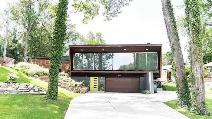 This Cool $1.3M Mid-Century Modern Home For Sale in Royal Oak Was Created by a Corvette Designer