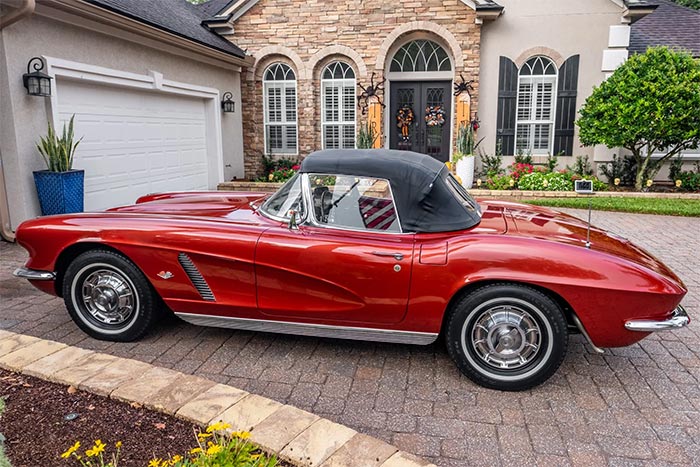 Corvettes for Sale: Honduras Maroon 1962 Corvette Roadster on BaT