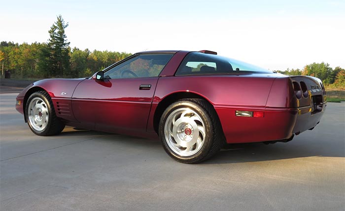 Corvettes for Sale: 1993 Corvette ZR-1 40th Anniversary Coupe with 5,817 Original Miles