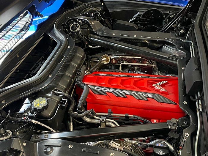 [PICS] C8 Corvette HTC Owner Uses Magnets to Show Off His LT2 V8 Engine