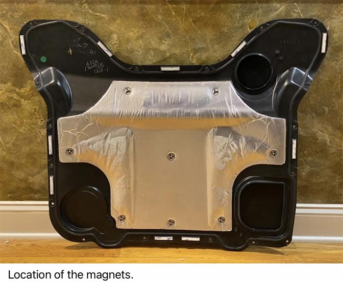 C8 Corvette HTC Owner Uses Magnets to Show Off His LT2 V8 Engine
