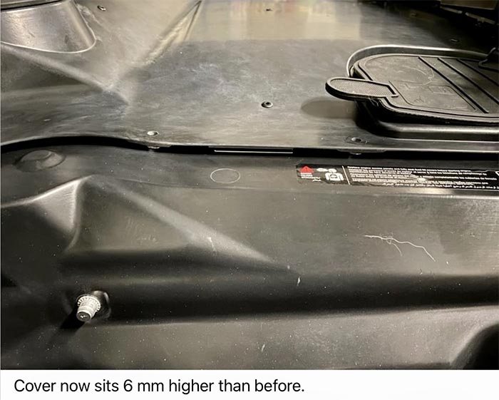 C8 Corvette HTC Owner Uses Magnets to Show Off His LT2 V8 Engine