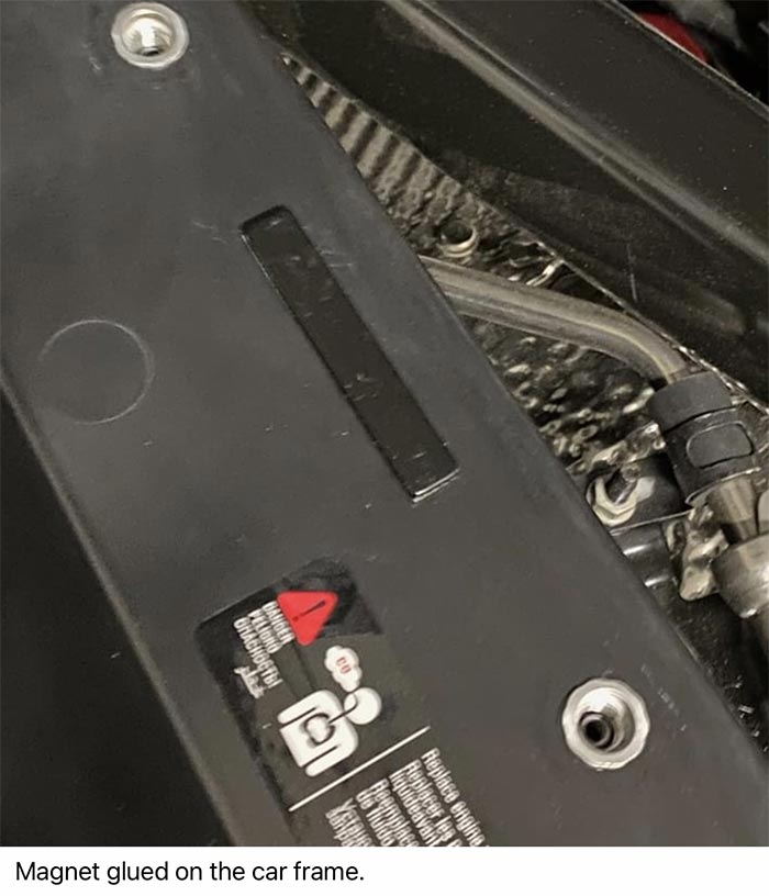 C8 Corvette HTC Owner Uses Magnets to Show Off His LT2 V8 Engine