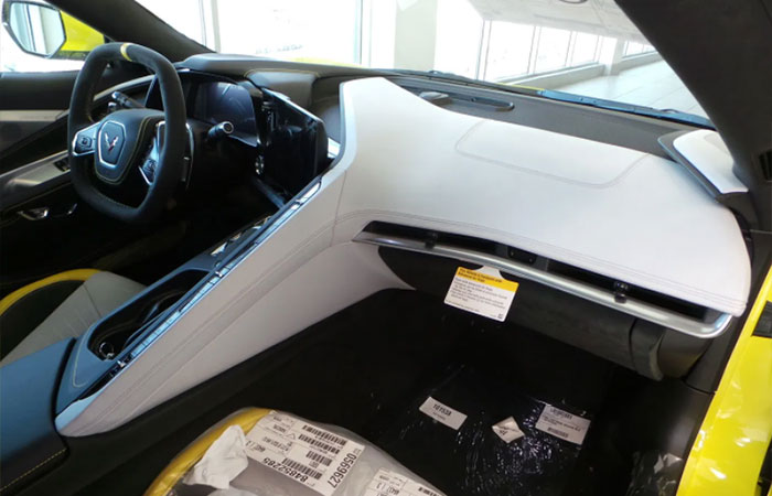 [PICS] First Look at the New Strike Yellow/Sky Cool Gray Interior on the 2021 Corvette