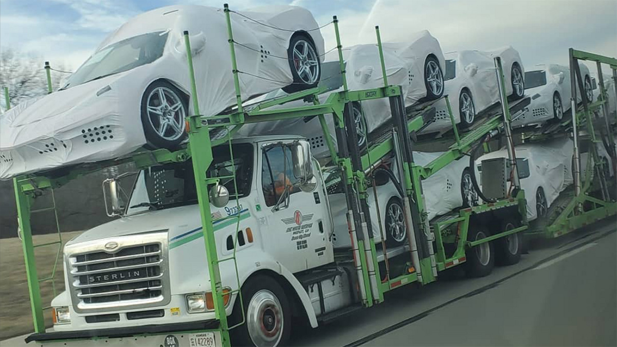 GM は 2023 年にフル生産に戻る予定で、400 台の自動車運搬車を購入してディーラーに車両を配送します