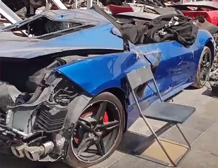 [ACCIDENT] Destroyed Blue C8 Corvette Sits in a Dubai Junk Yard