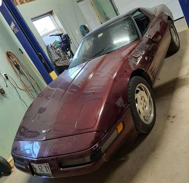 Corvettes on Craigslist: Barn Find 1993 40th Anniversary Corvette in Maine