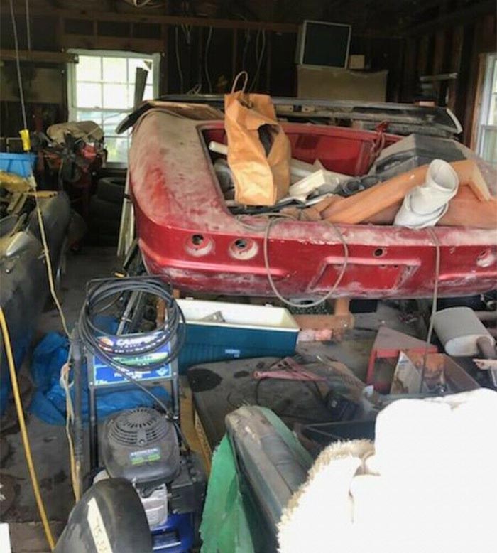 Corvettes for Sale: 1961 Fuelie Corvette Barn Find Buried in a Garage Since 1980