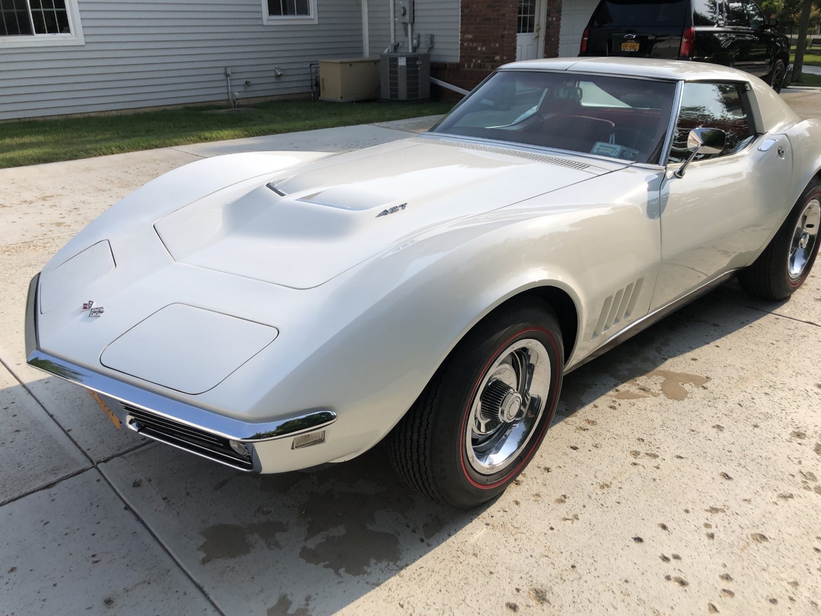 1968 Corvette sells at 427Stingray