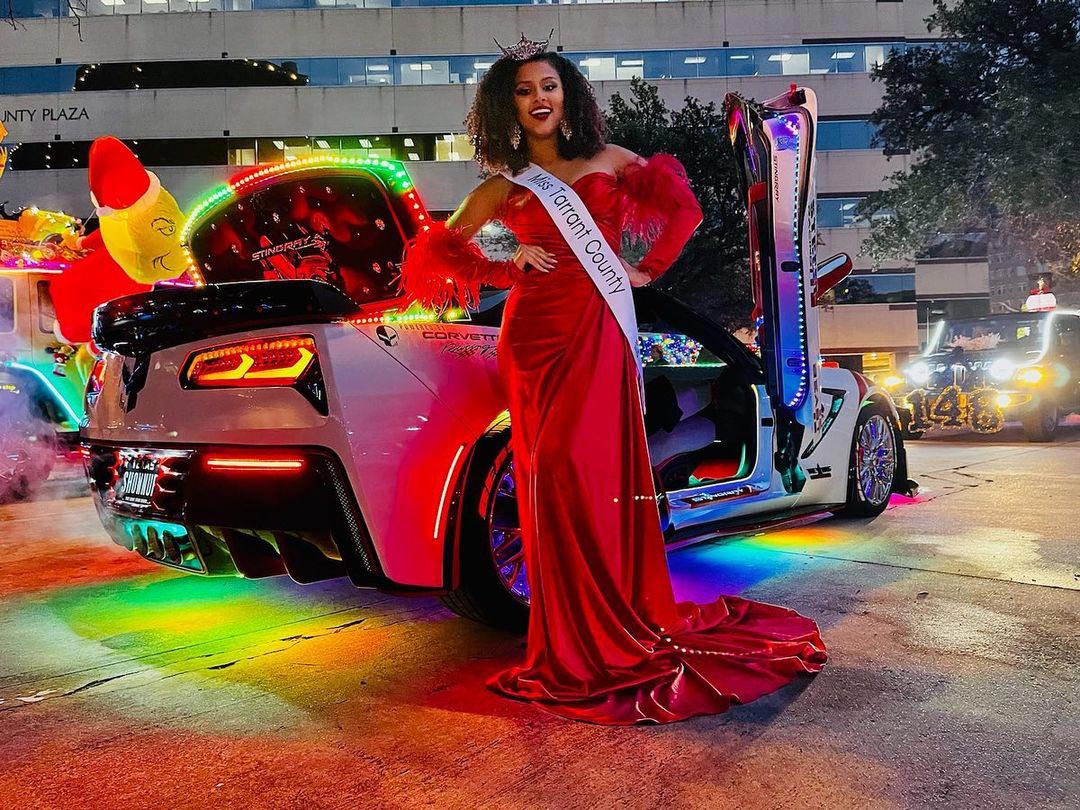 [VIDEO] Beauty and the Beast: Miss Tarrant County's C7 Corvette in the Fort Worth Parade of Lights