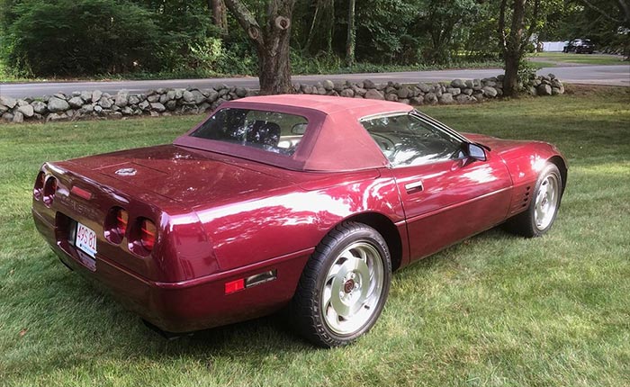 Corvettes for Sale: 1993 40th Anniversary Convertible on Craigslist 