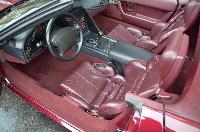 Corvettes for Sale: 1993 40th Anniversary Convertible on Craigslist 