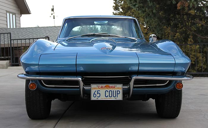 Corvettes for Sale: Nassau Blue 327/300-hp 1965 Corvette Sting Ray Sport Coupe