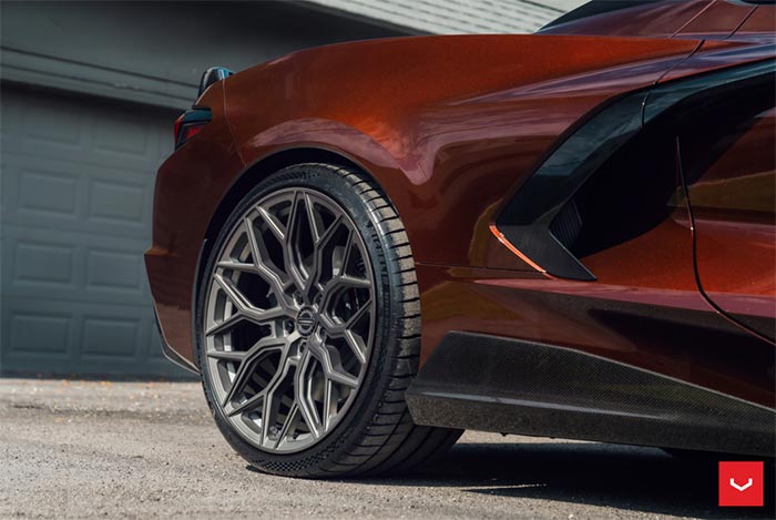 [VIDEO] 2022 Caffeine Metallic Corvette Stingray Dressed in HF-2 Vossens