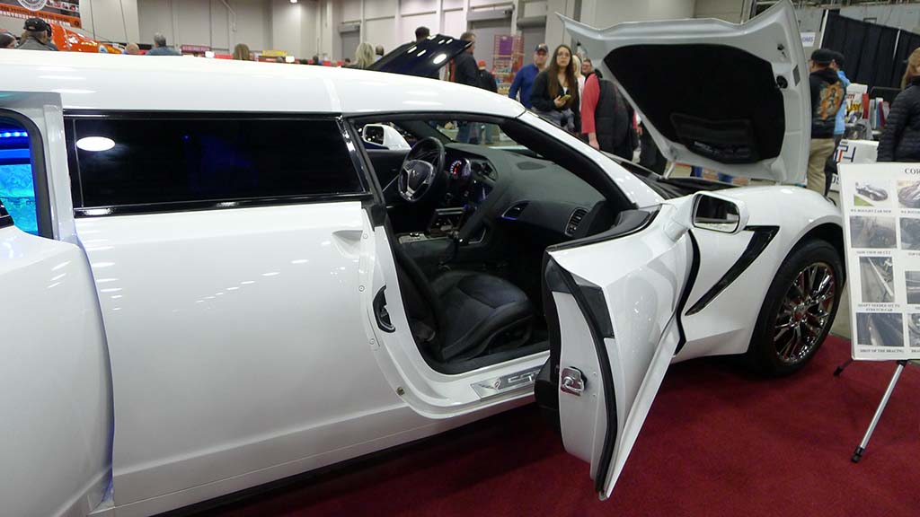 Corvettes and More at the 2022 Detroit Autorama
