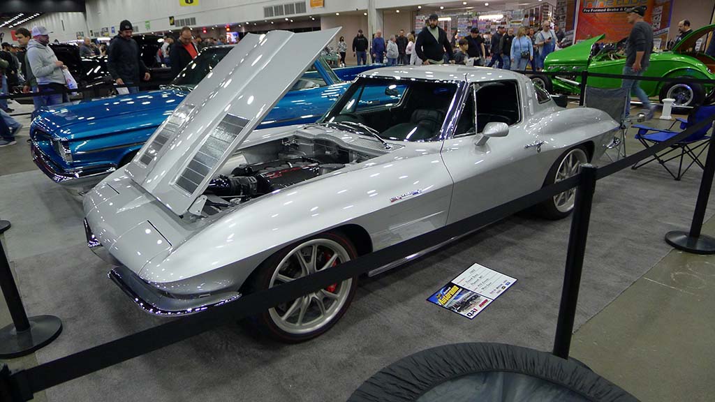 [PICS] Corvettes and More at the 2022 Detroit Autorama