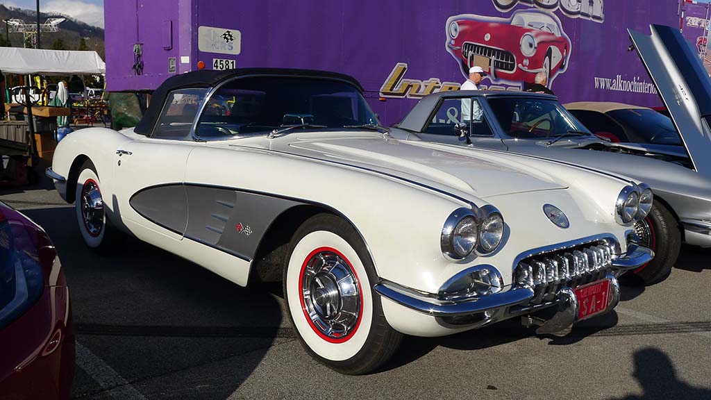 Corvette Expo Celebrates its 45th Birthday with America's Favorite Sports Car