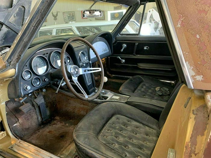 Corvettes for Sale: 1965 Corvette Convertible Has a Little Bit Of Everything