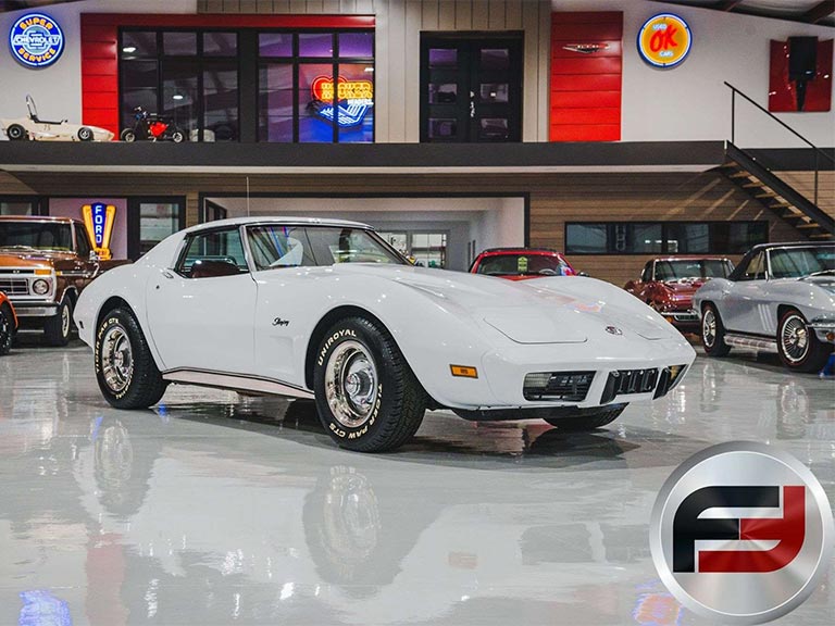 1976 CHEVROLET CORVETTE
