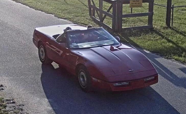 Police Hunting for Driver of a C4 Corvette for Doing Donuts in a City Park