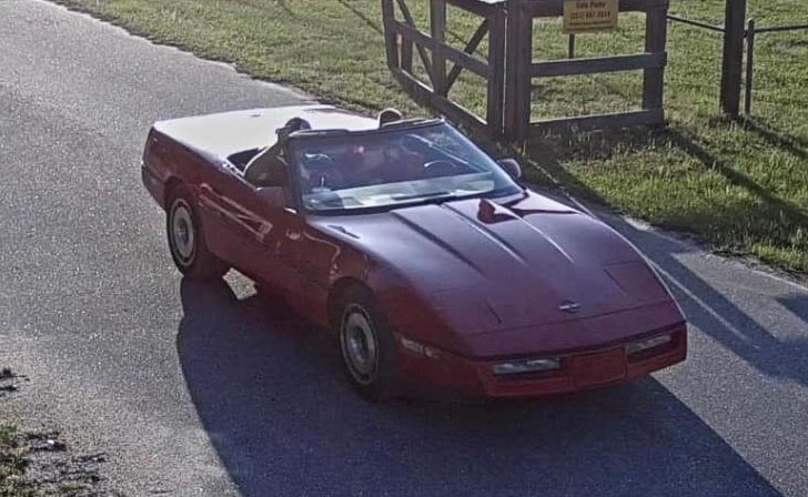Police Hunting for Driver of a C4 Corvette for Doing Donuts in a City Park