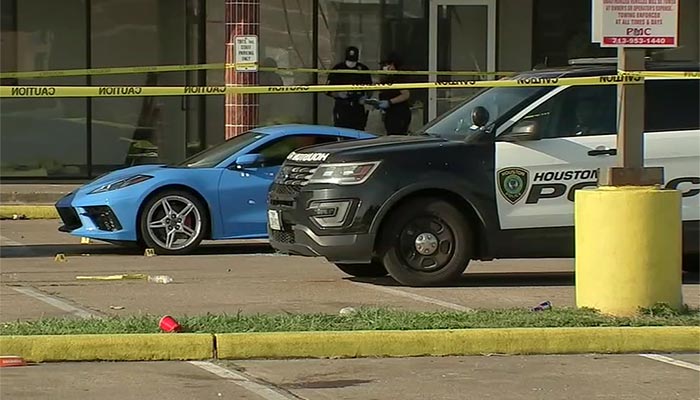 [VIDEO] Carjacking Suspect Shot Dead After Trying to Steal a Houston Man's C8 Corvette