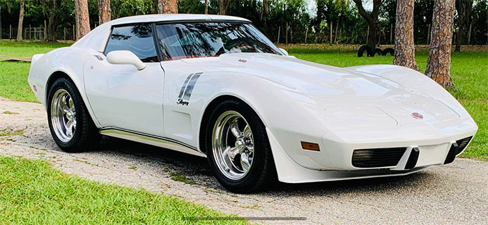 Corvettes for Sale: 1976 Corvette with 4-Speed Offered on Craigslist
