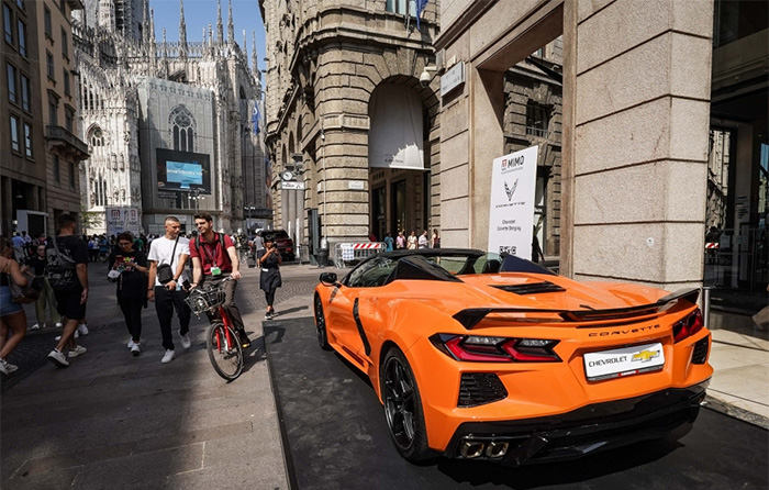 on-the-catwalk-c8-corvette-convertible-on-display-at-the-milano-monza-motor-show