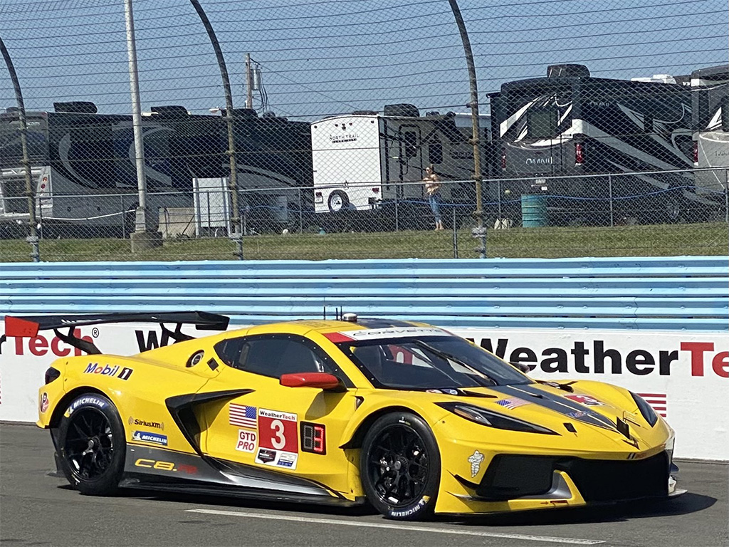 Corvette Racing at Watkins Glen: No Late Luck at All