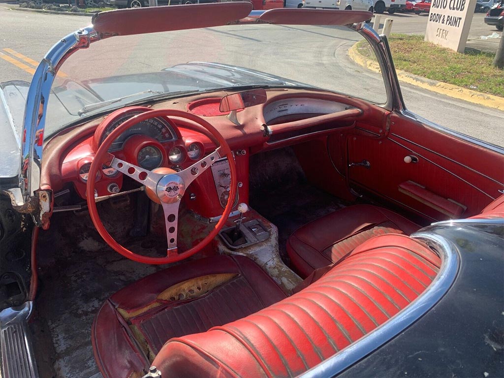 طرادات للبيع: 1962 Corvette Barn Find on eBay at No Reserve