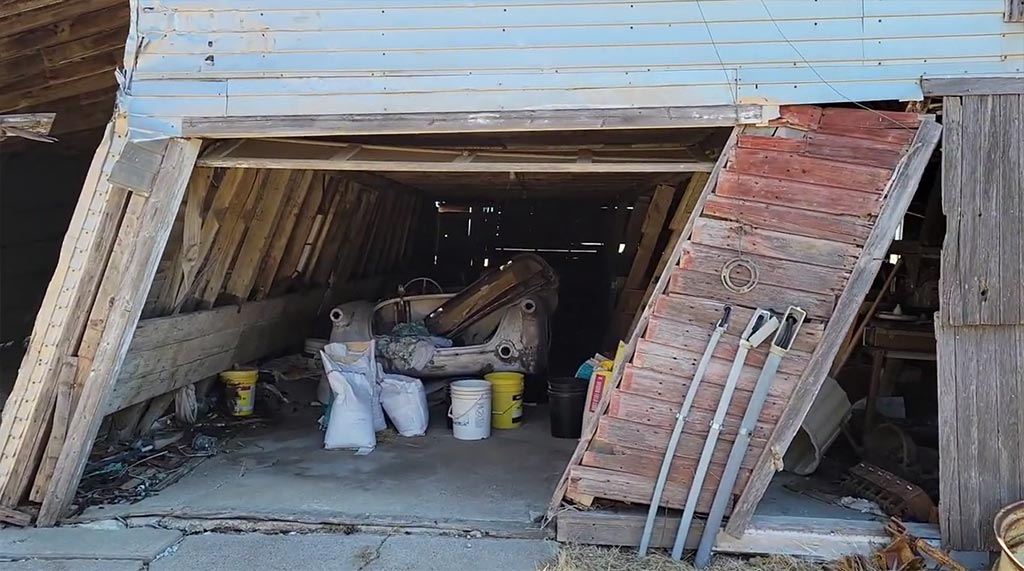 [VIDEO] Watch as a 1953 Corvette is Rescued from an Old Barn
