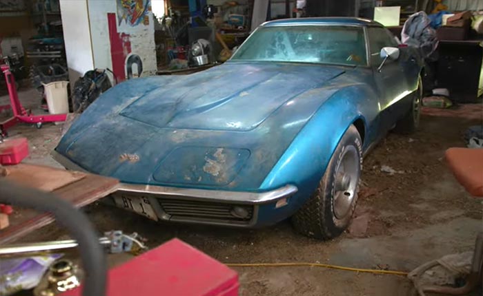 [VIDEO] 1968 Corvette Convertible Parked in 1992 is Rescued From a Barn