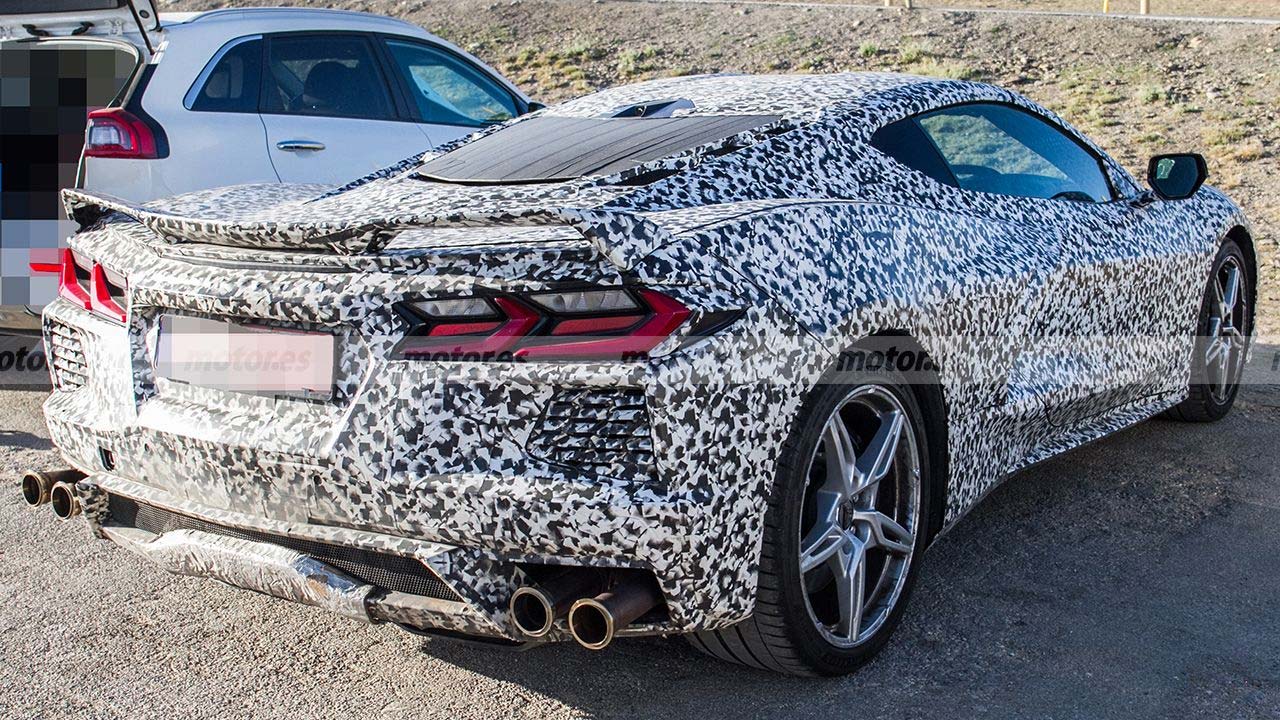 [ACCIDENT] C8 Corvette E-Ray Mule Burns in Southern Europe