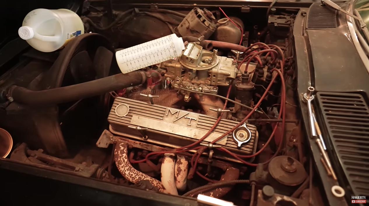 [VIDEO] Barn Find Hunter Tom Cotton Uncovers a Vintage '63 Corvette Convertible in Nashville