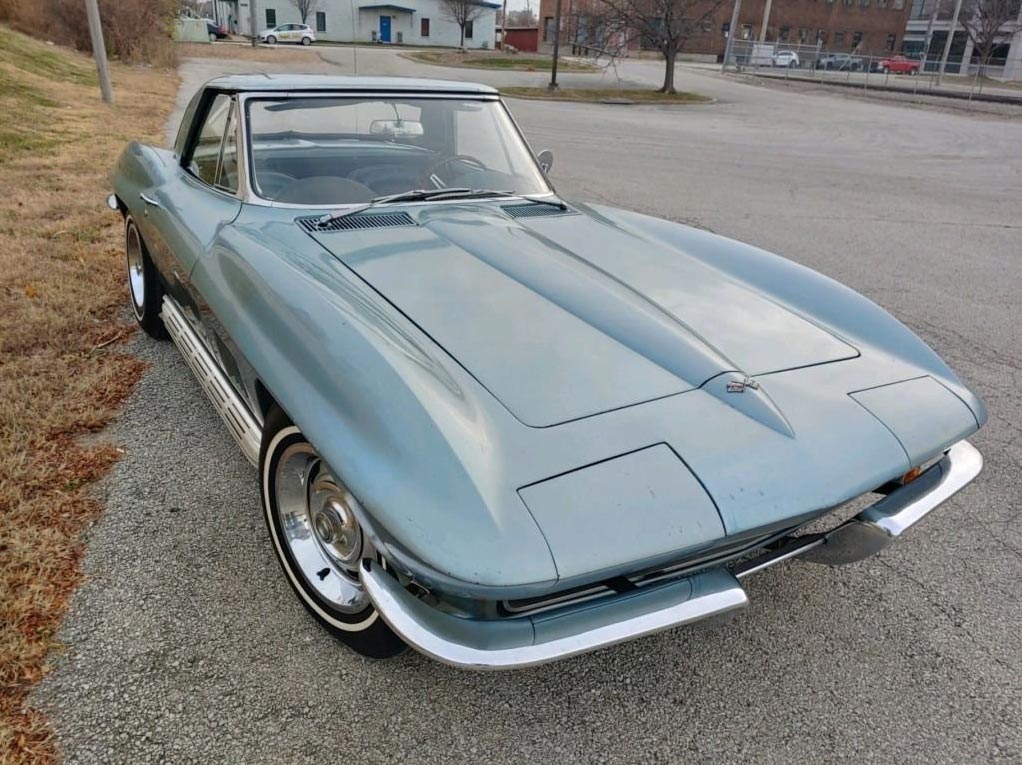 1967 CHEVROLET CORVETTE STING RAY