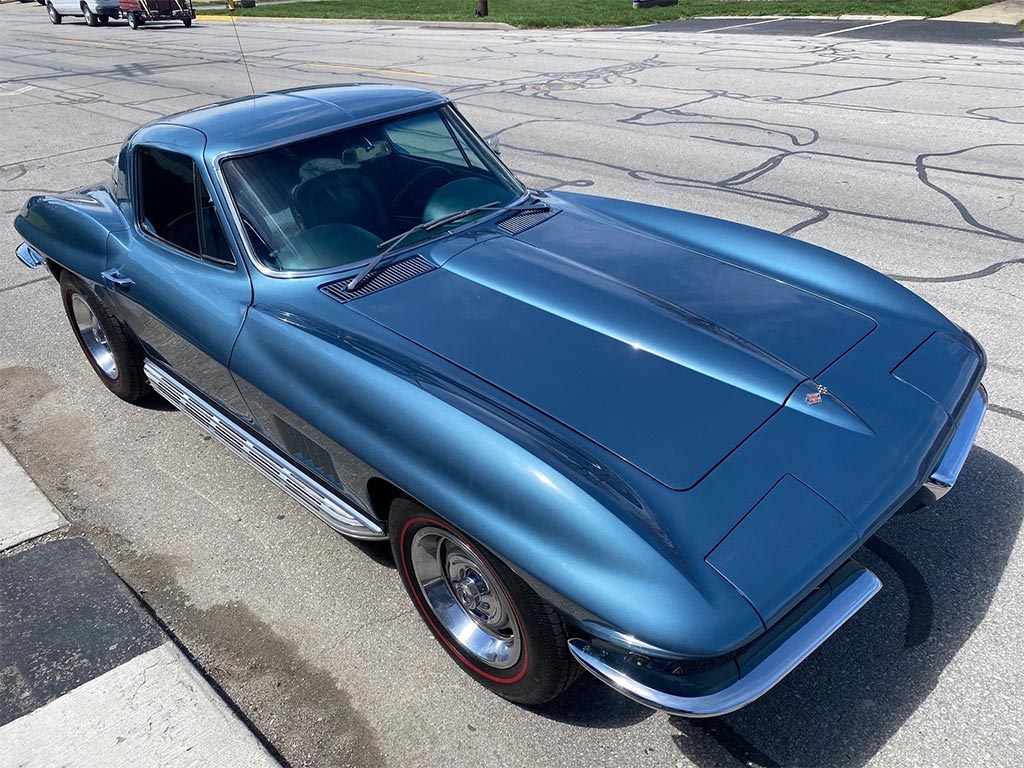 1967 CHEVROLET CORVETTE STING RAY