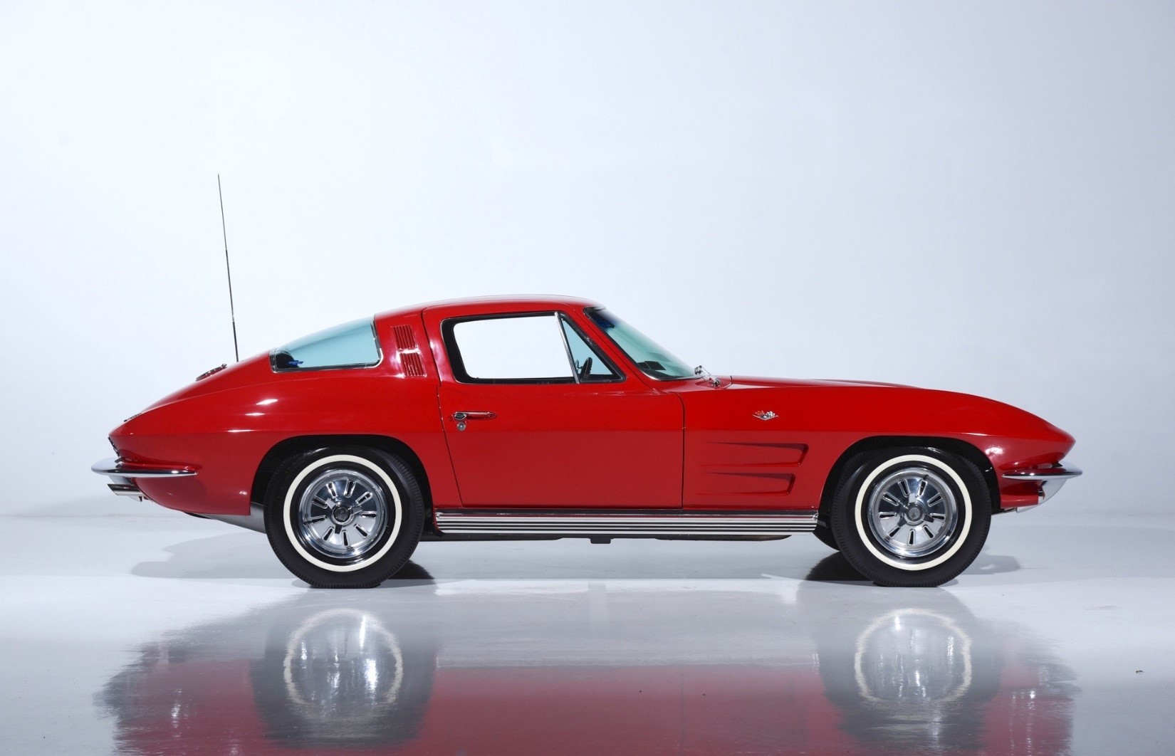 427Stingray.com to Offer A 1964 Chevrolet Corvette Coupe at No Reserve