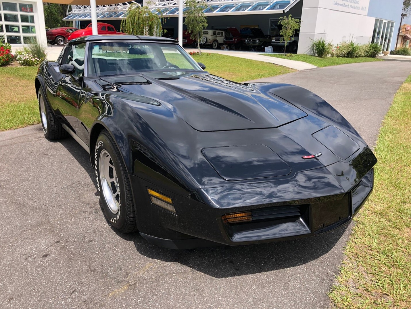 427Stingray.com is Heating Up with C3 Corvettes