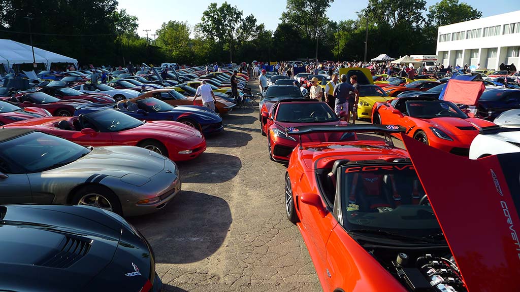 [PICS] Doing Good for the Neighborhood: The Corvettes on Woodward 2023 Charity Food Drive